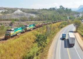 Ferrovias de Minas Gerais são 50 vezes menor do que a malha rodoviária do estado